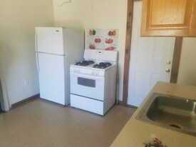 122 Willow St Meriden CT Apartments