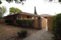 1379-1381 Essex Way Apartments