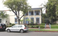 133 S Roxbury Dr Apartments