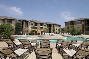 Gateway at Lubbock Apartments
