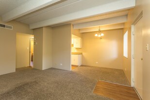 Weston Ridge Apartments