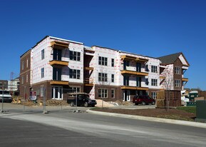 Retreat at Lenox Village Apartments