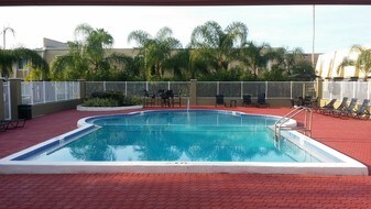 Balmoral Club Apartments
