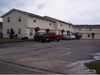 Appletree Townhouses Apartments