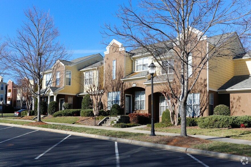 Redcliffe At Kenton Place Rentals Huntersville, NC