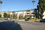 Chateau LaFayette Apartments