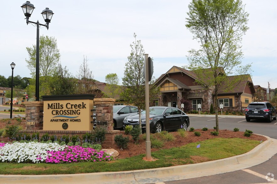 Mills Creek Crossing Rentals Scottdale, GA