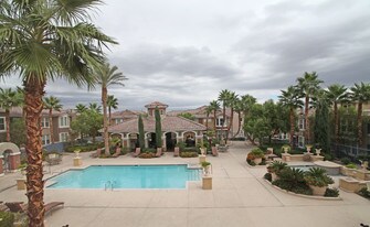 Venicia Apartments
