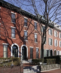 2105 Green St Apartments