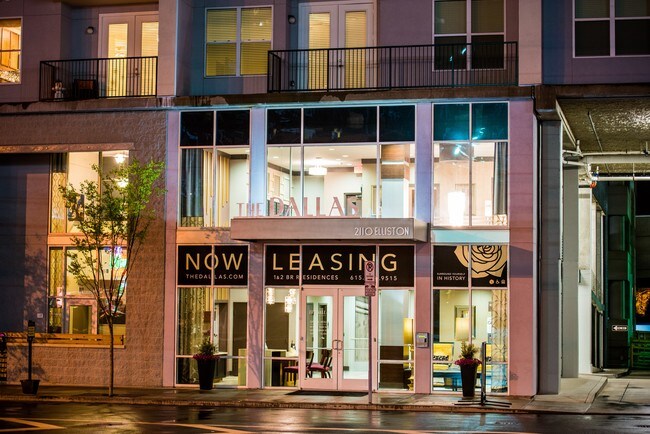 The Dallas (Sign a Lease, Get a TV!) Apartments