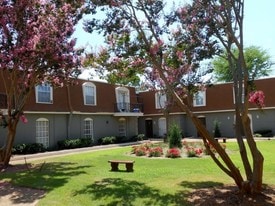 Towne Hill Apartments