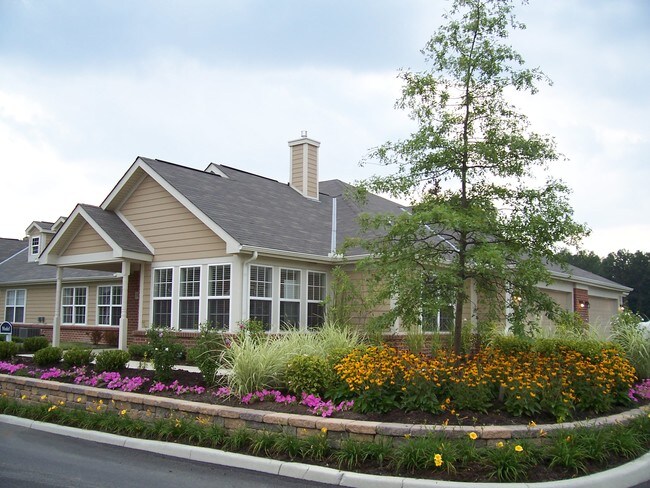 Traditions at Worthington Woods Apartments