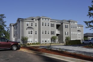 Larkspur Pointe Apartamentos