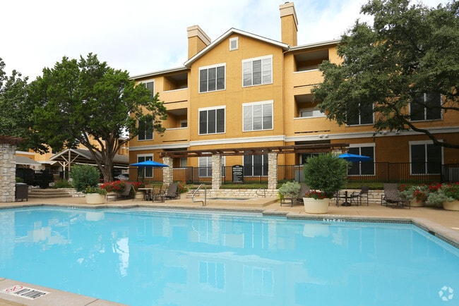 Arboretum at Stonelake Apartments