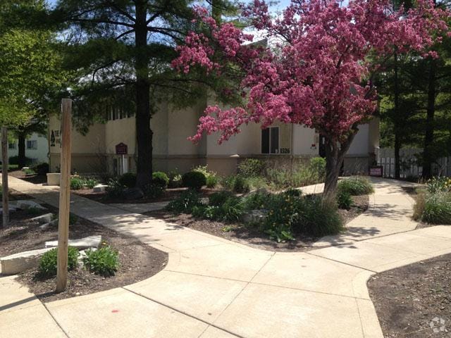 The Grove Apartments
