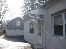 1020 W Broad St Quakertown PA Apartments
