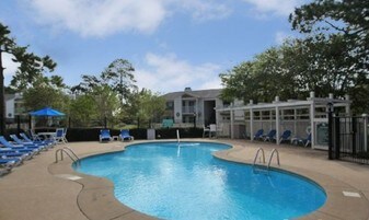 Legacy at Gulf Pointe Apartments