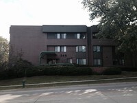 244-246 N Hyland Ave Apartments