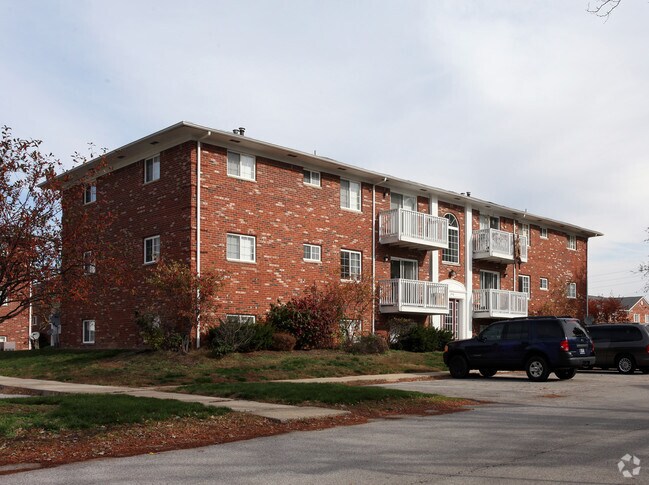 Berkley Commons Apartments