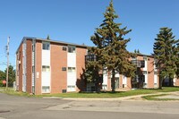 The Pines on Hammerberg Apartments