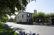 Country View Apartments