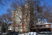 1608 W Sherwin Apartments