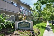 Amador Apartments