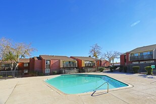 Mi Casita Apartments