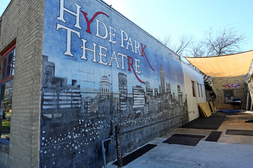 Residences At The Triangle Rentals Austin, TX