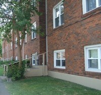 Fairway Plaza Apartments
