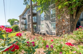 High Pointe Apartments