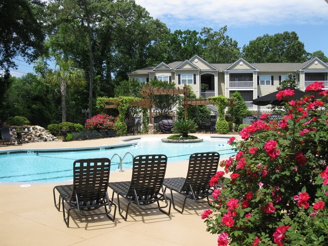 The Legends at Charleston Park Apartments