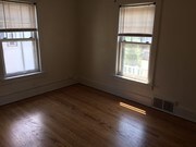 1502-1504 N Marshall St Milwaukee WI Apartments