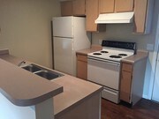7000 N Buckingham Square Columbia MO Apartments