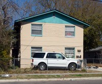 1593 26th St Apartments