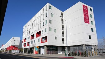 One Santa Fe Apartments