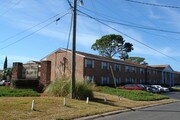 Colony House Apartments