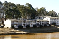 Willow Lake Apartments