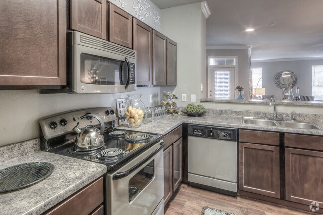 Ashford Lakes Apartments