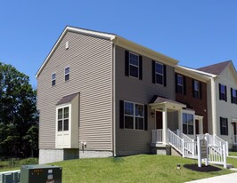 The Pointe at Manorgreen Apartments