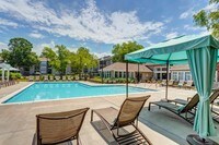 1070 Main Apartments