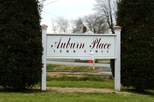 Auburn Place Town And Garden Homes Apartments