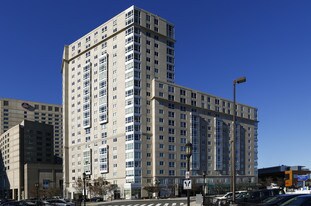 Park Lane Seaport Apartments