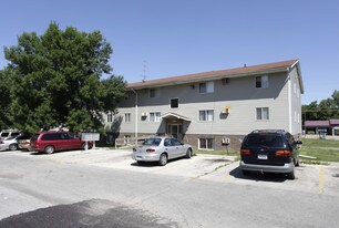 Royal Oaks Apartments