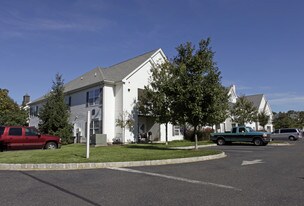 Avalon at Freehold Apartments