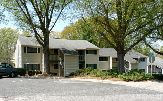 Loxley Chase Apartments