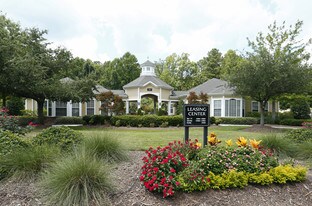 Encore at the Park Apartments