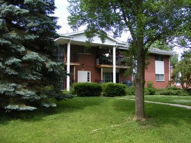 204 Williamsburg Dr Thiensville WI Apartments