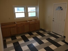 1127 Main St Aliquippa PA Apartments