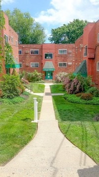 Creek Road Apartments